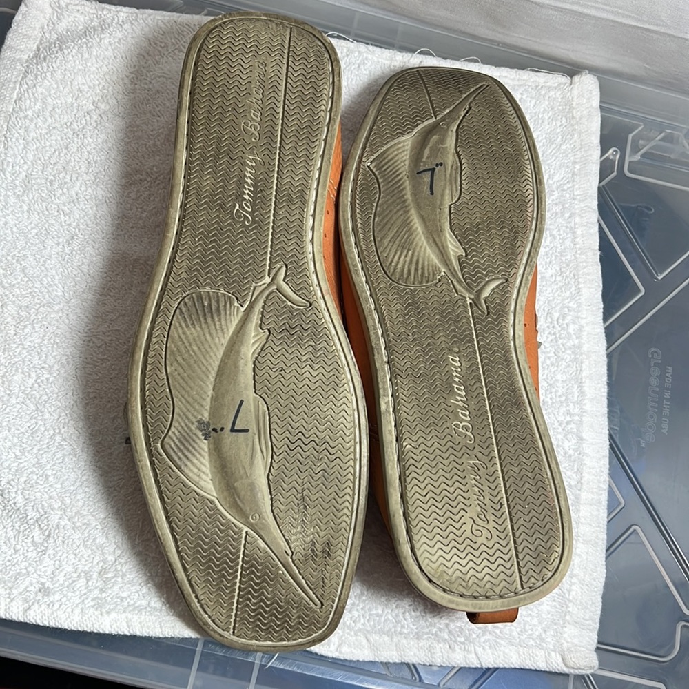 Tommy Bahama Orange Boat Shoes with Moccasin Toe - Picture 10 of 11